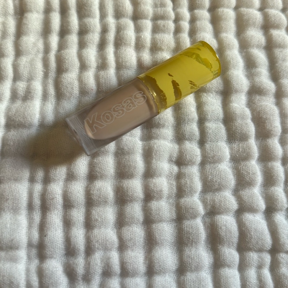 Kosas concealer 1.5C